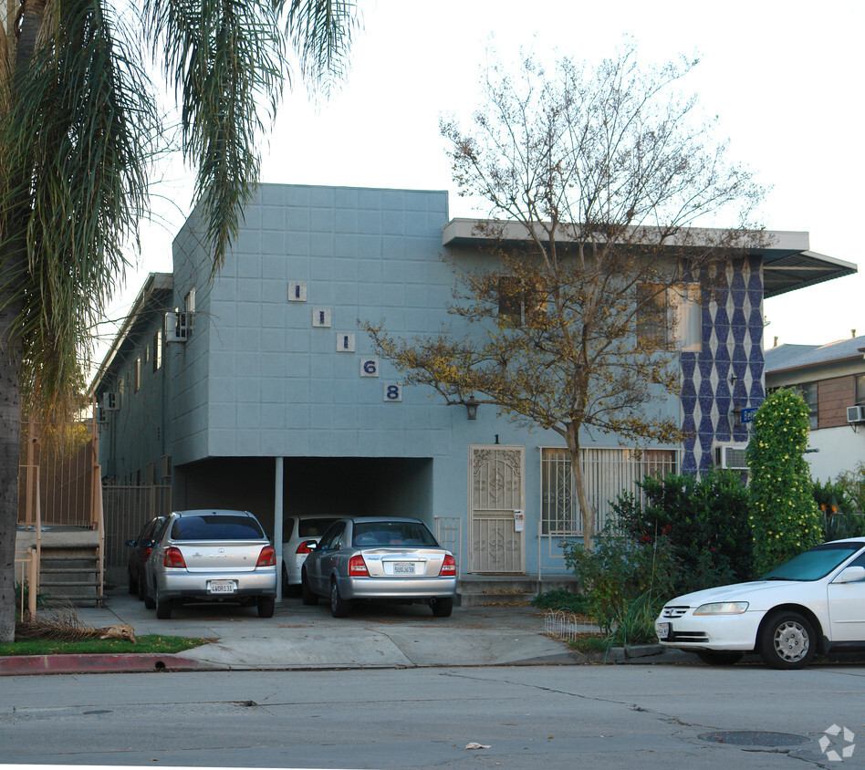 Building Photo - 11168 Camarillo St