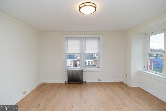 Foto del edificio - 37 S 13th St