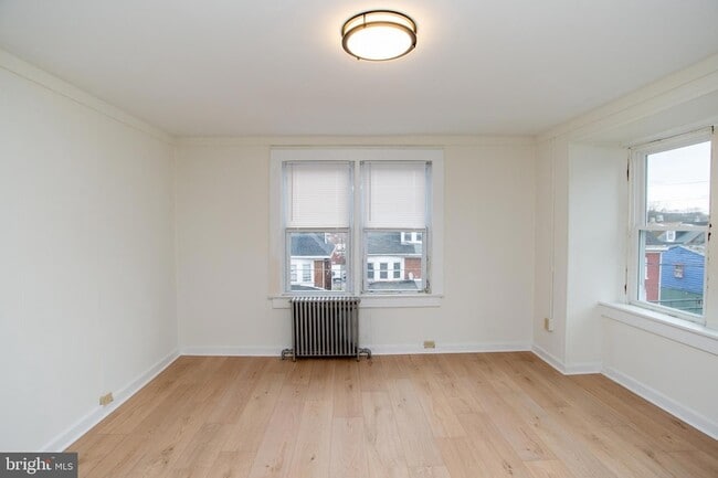 Building Photo - 37 S 13th St