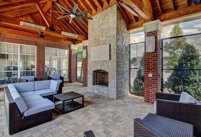 Interior Photo - Renaissance Uptown Tulsa