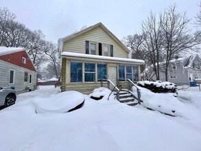 Building Photo - 2417 Reynolds St