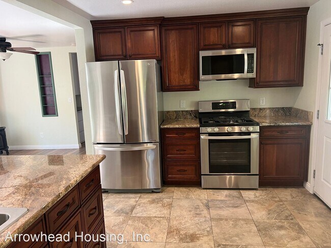 Foto del edificio - 2 br, 1 bath House - 2920 Bedford Ave