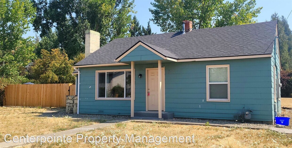Foto principal - 3 br, 1 bath House - 335 NE Cummins St.