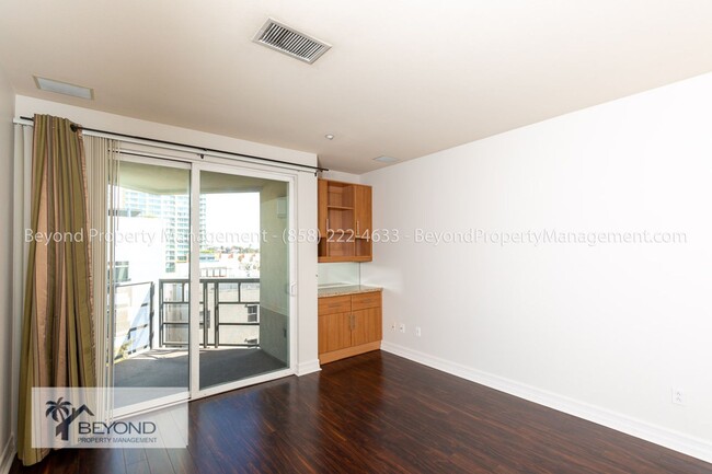 Foto del edificio - ***HEART OF EAST VILLAGE! STUNNING 2BEDS 2...