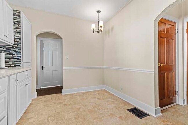 Building Photo - 1510 Jackson St