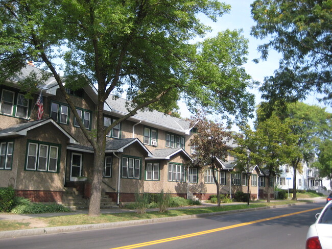 Building Photo - 311 S Goodman St