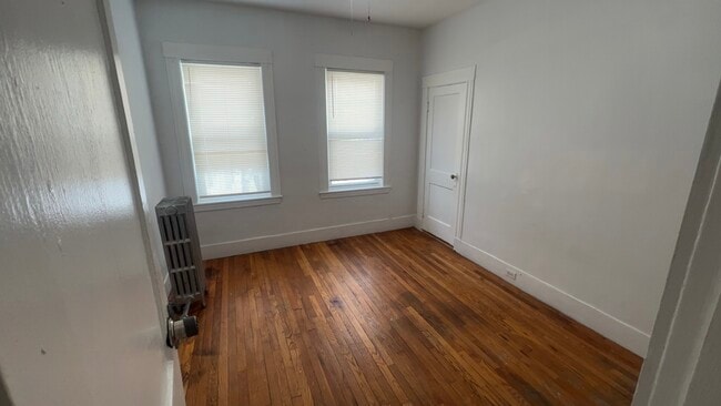 Building Photo - 109 Callender St