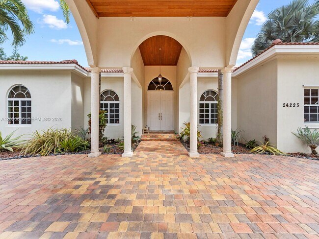 Foto del edificio - 24225 SW 198th Ave