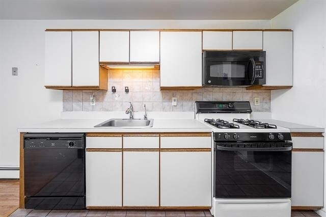 Building Photo - 35 Riverview Ct
