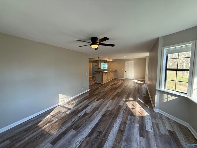 Building Photo - 2665 Dunlap Ave