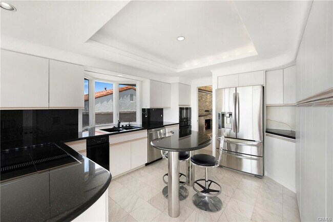 Foto del edificio - 33 Montecito Dr