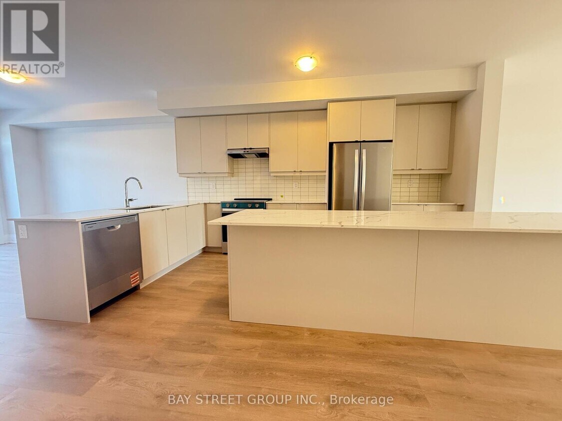 Primary Photo - 183 Seguin St