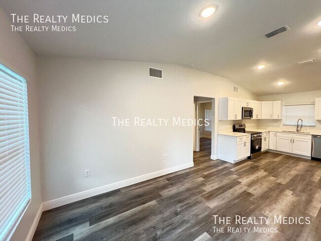 Foto del edificio - 35 Willow Rd