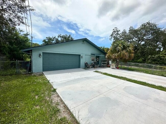 Building Photo - 8240 Krag Dr