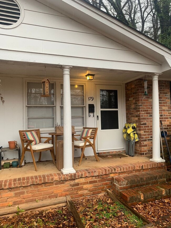 Photo - 177-179 Riverdale Dr Apartment