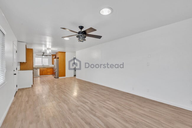 Building Photo - 217 Plum St