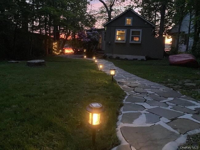 Building Photo - 206 Sunset Cove Rd