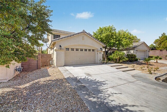 Foto del edificio - 10547 Lilac Tree Ave