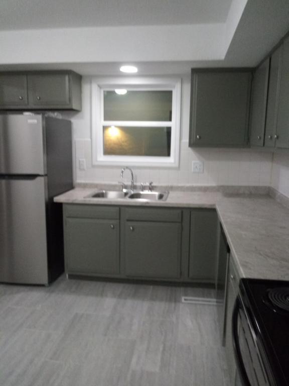 Foto del edificio - 865 Beech Ct