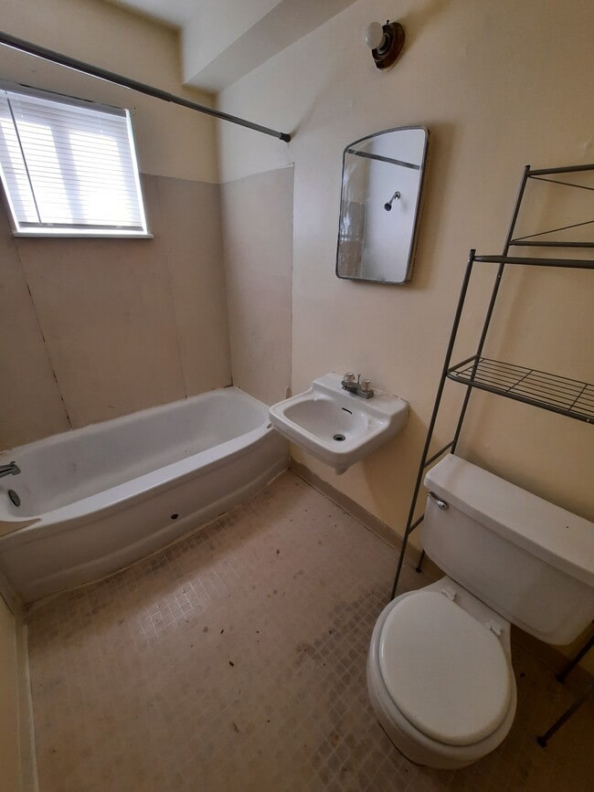 Bathroom - 611 S 2nd St