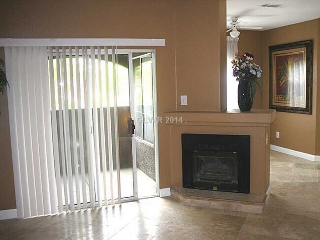 Building Photo - COMING SOON! NO SHOWINGS! ONE BEDROOM ONE ...