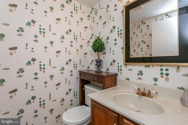 Building Photo - 4418 Roland Springs Dr