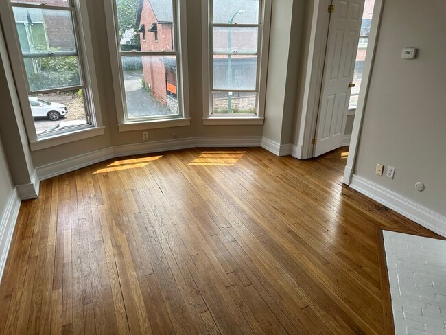 Building Photo - 290 S Elmwood Ave