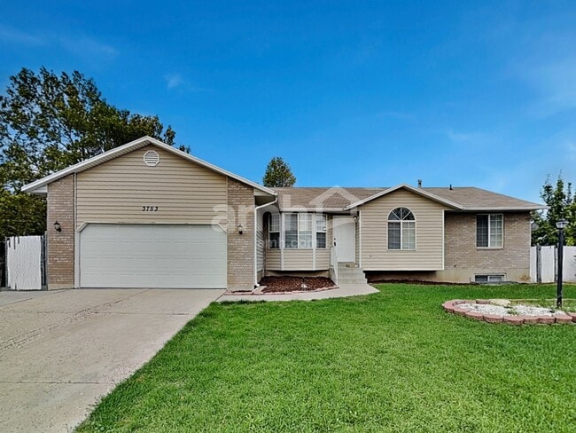 Building Photo - 3753 S 3760 W