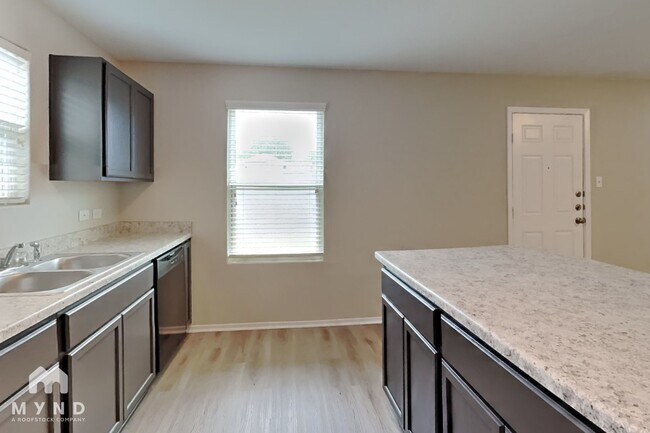 Building Photo - 9539 Apple Ridge Ln