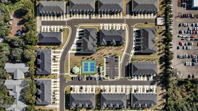 Foto del edificio - 58 Zaragoza Dr