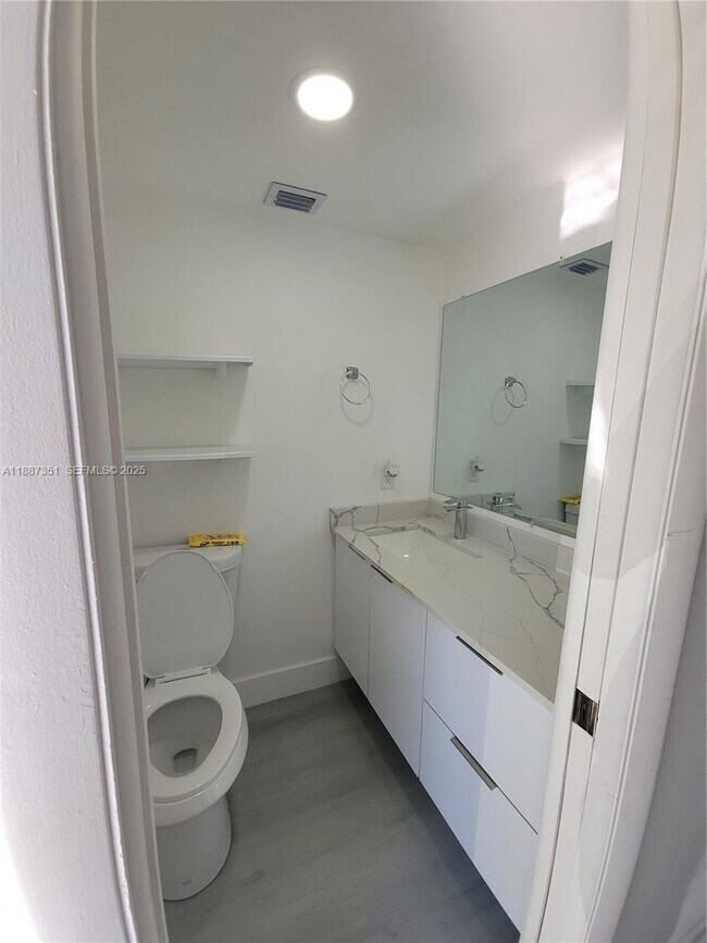 Foto del edificio - 3090 NW 46th Ave