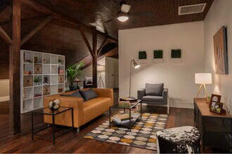 Building Photo - Casa Oliva