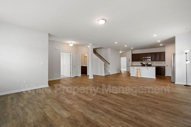 Building Photo - 8817 Brakeman Dr