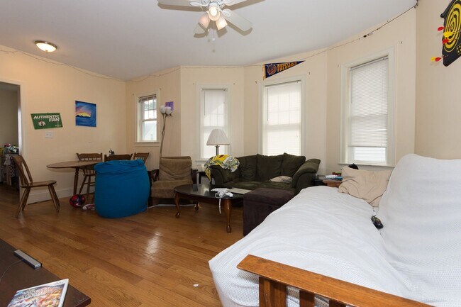 Photo - 80 Brooks St Apartment