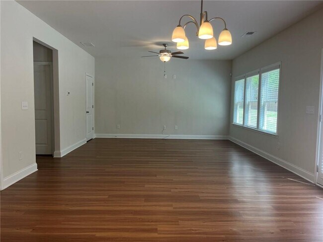 Building Photo - 216 Margrave Dr