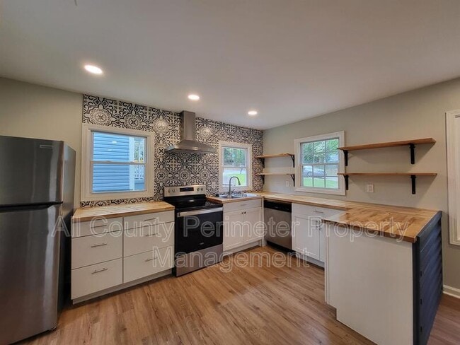 Foto del edificio - 278 Moreland Way