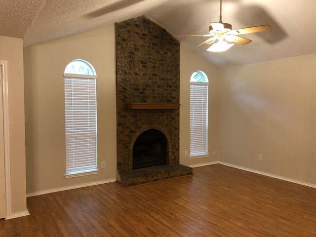 Building Photo - 2832 Shady Brook Dr