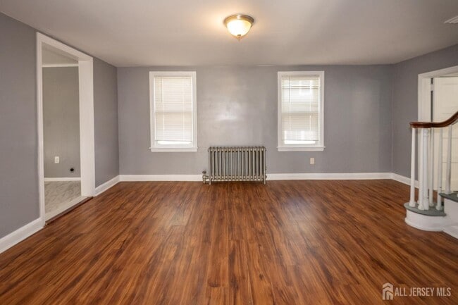 Building Photo - 217 MacArthur Ave