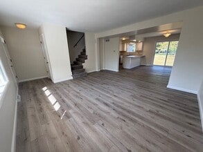 Building Photo - 6926 N Flamingo Ct Building Photo - 6926 N Flamingo Ct