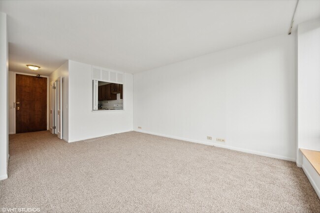 Foto del edificio - 5445 N Sheridan Rd
