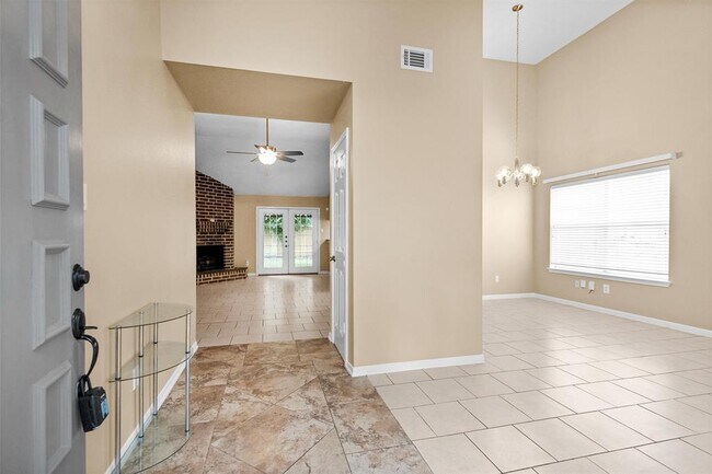 Building Photo - 9019 Driftstone Dr
