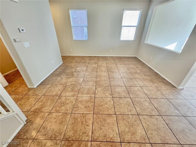 Building Photo - 9413 Sweetwood Ave