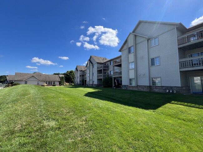 Foto del edificio - Shady Lane Apartments