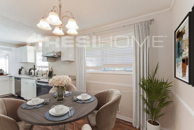 Foto del edificio - 7432 Meadows Dr