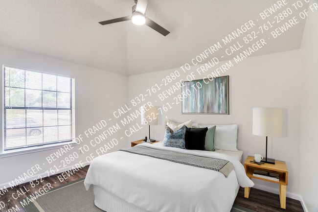 Foto del edificio - 1538 Evergreen Dr