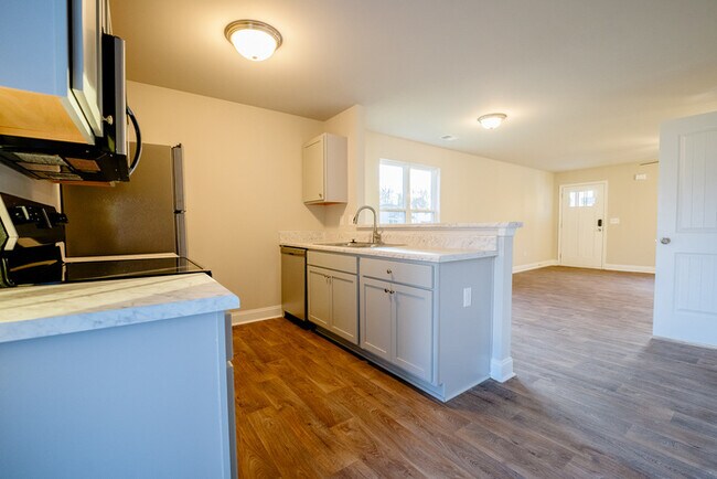 Building Photo - BRAND NEW 2 bedroom, 1.5 bathroom duplex i...