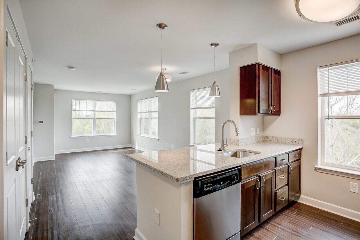 Foto principal - Snowden Creek Apartments, 62+