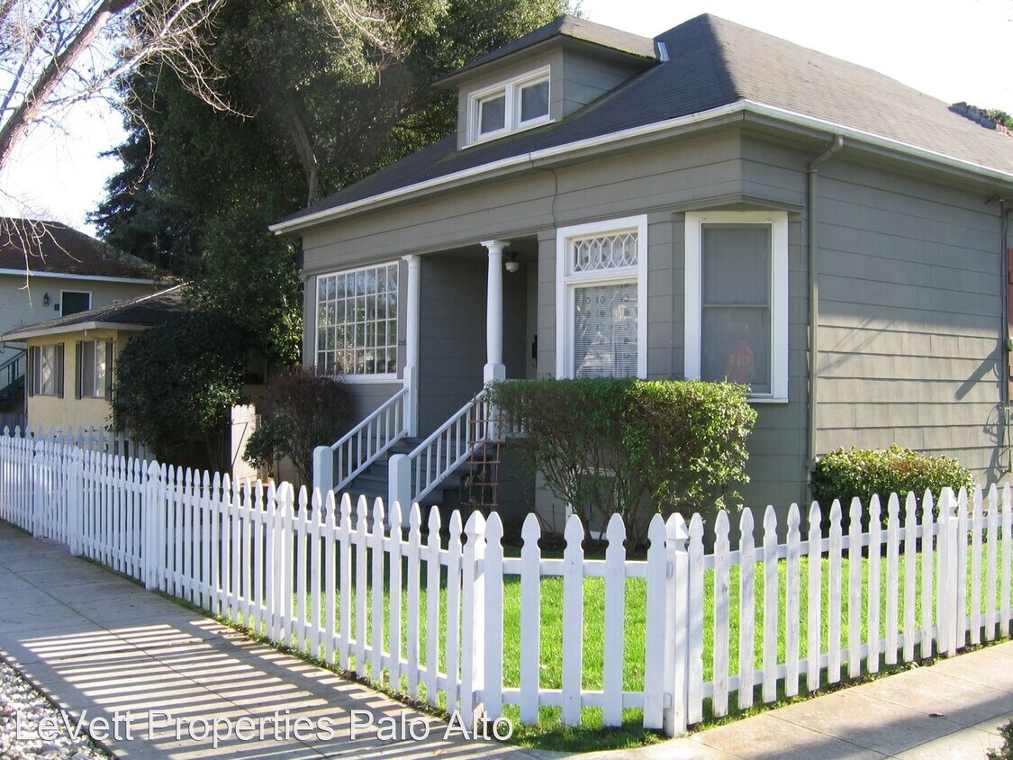 Primary Photo - 2 br, 1.5 bath House - 202 Bryant St