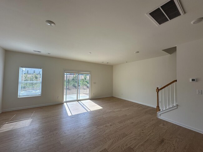 Foto del edificio - 326 Willowsford Dr