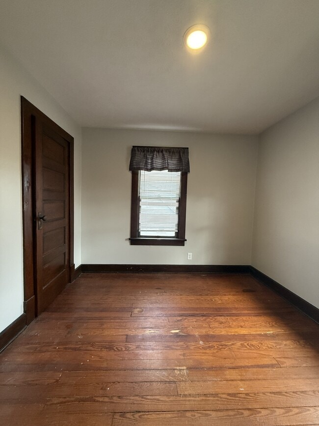 Building Photo - 3221 Wayne Ave